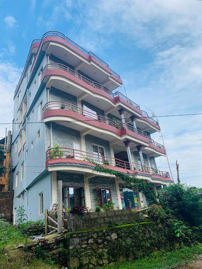 Hotel October Inn Pokhara Exterior foto